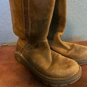 Great condition Chaco boots. Love the boots, but I need a 9.